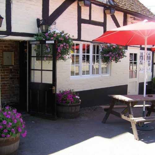 Front-door-in-early-Summer---The-White-Horse-at-Ampfield-2023-3